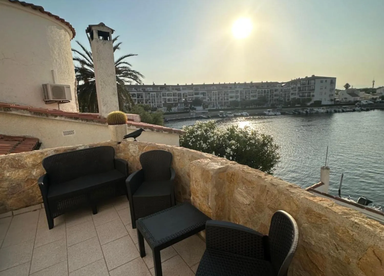 Дом отдыха Casa Con Increibles Vistas A Canal Y Amarre Эмпуриабрава